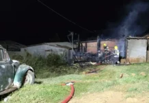 Incêndio em residência deixa jovem de 22 anos ferida em Fraiburgo