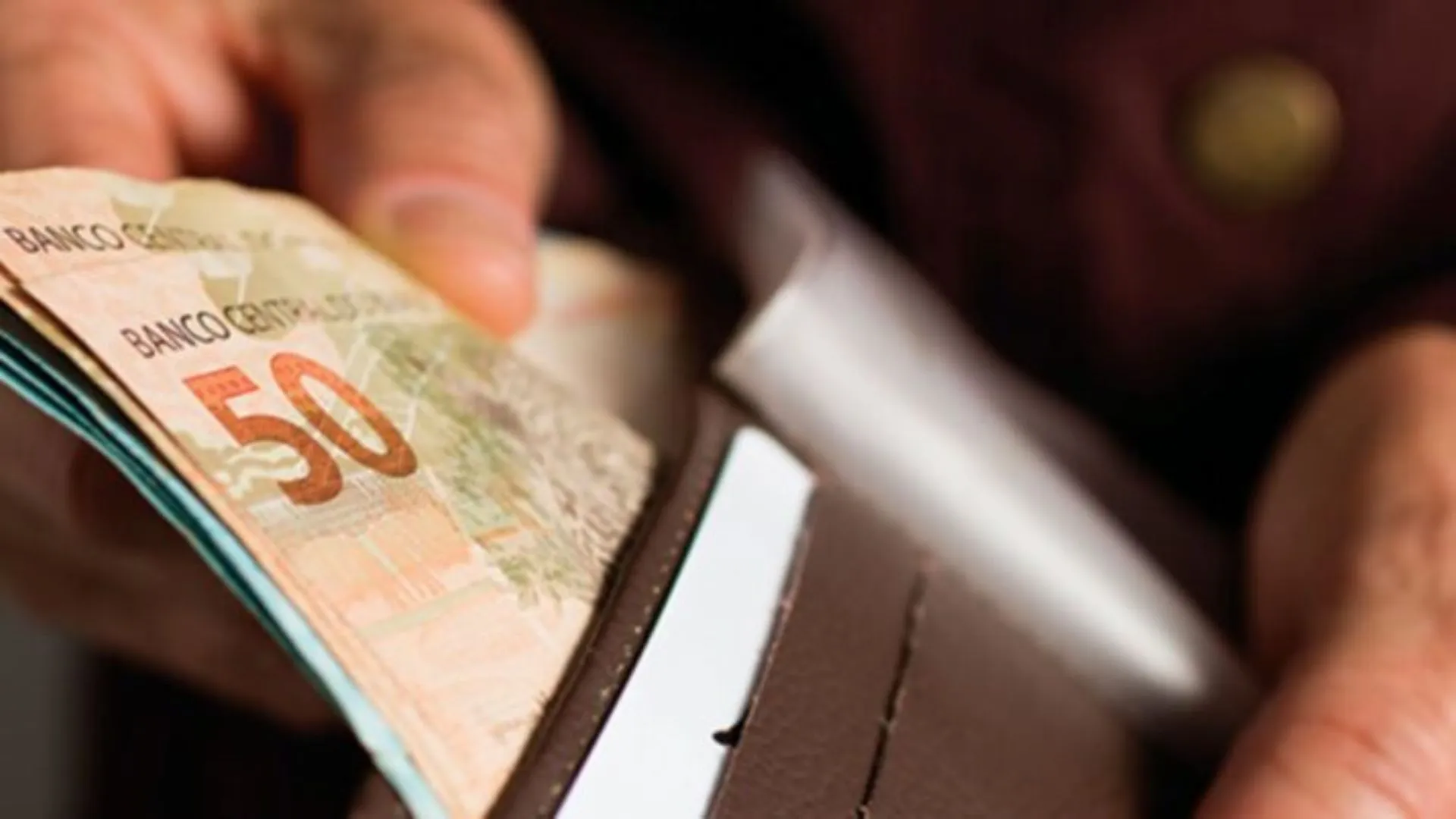 INSS antecipa 13º salário para milhões em Santa Catarina