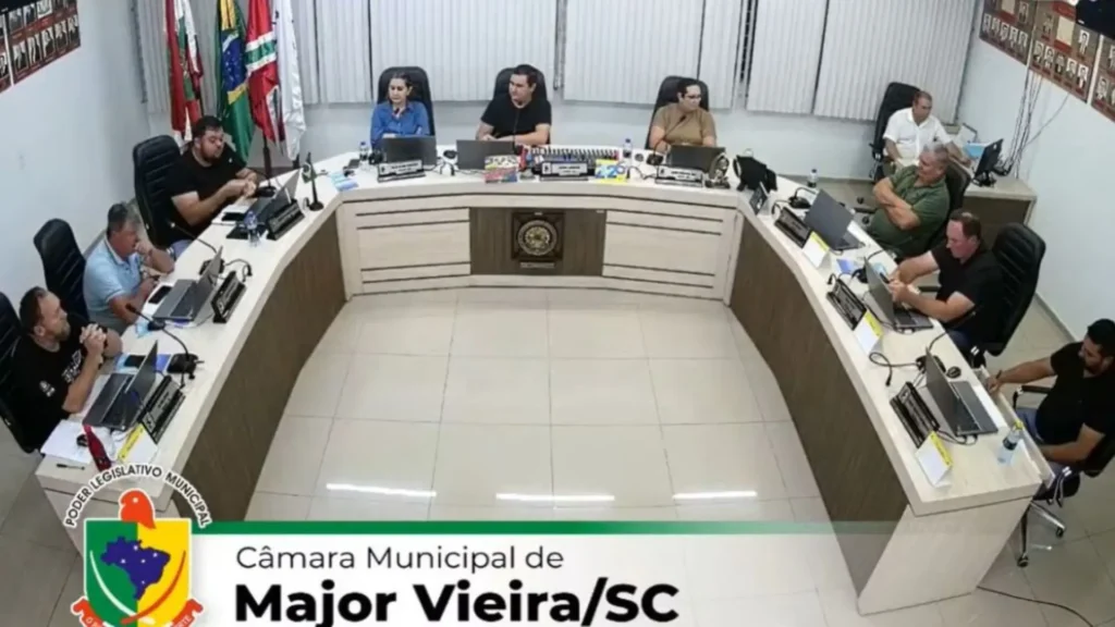 Vereador de SC sugere “matar cães soltos” e causa polêmica