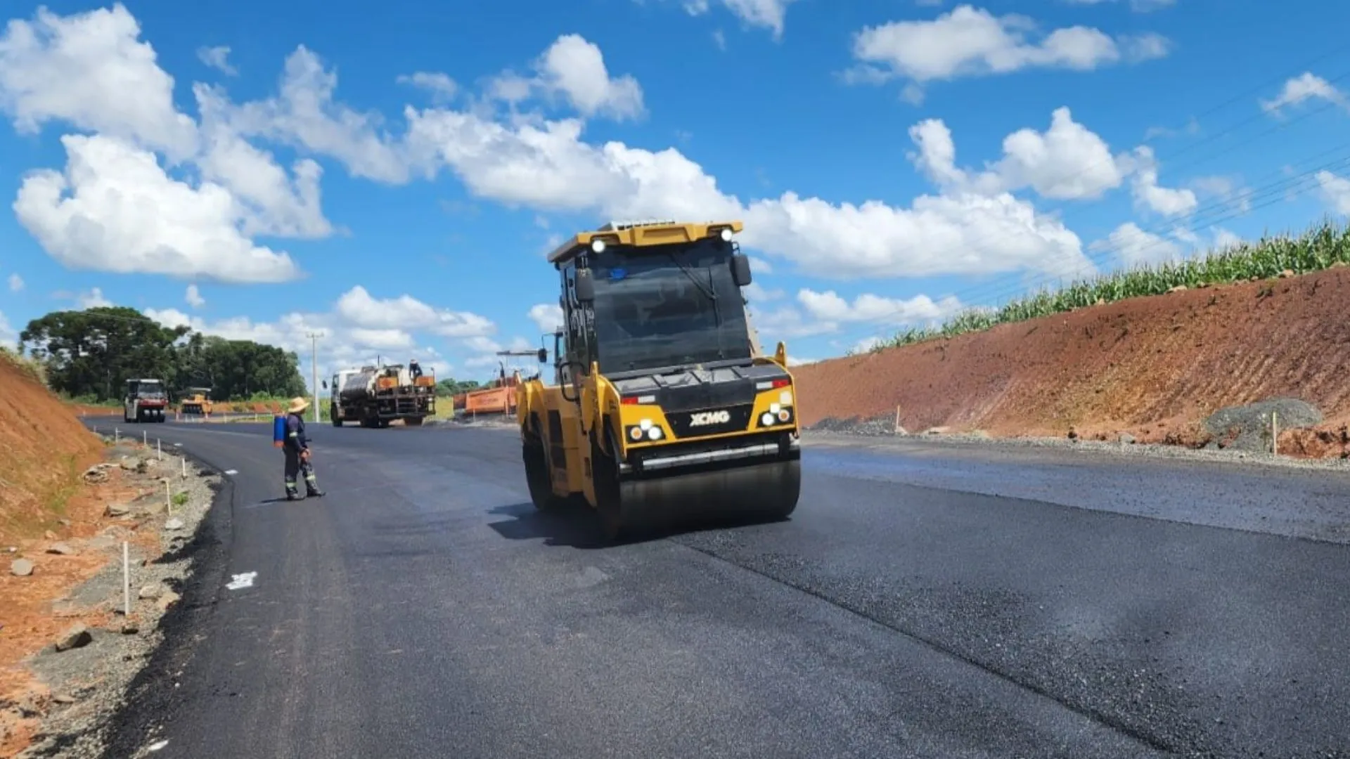 Obras na SC-451 entre Frei Rogério e Fraiburgo avançam e atingem 40% de execução