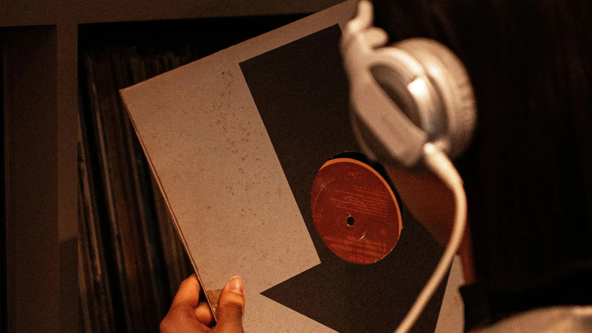 Streaming e vinil impulsionam crescimento da música brasileira