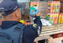 Produtos tóxicos e alimentos na mesma carga fazem transportadora ser autuada em SC Produtos tóxicos e alimentos na mesma carga fazem transportadora ser autuada em SC