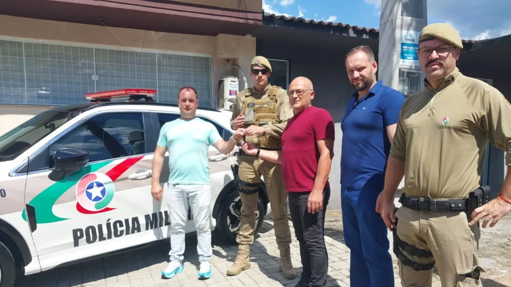 Polícia Militar de Pinheiro Preto ganha viatura blindada e moderna