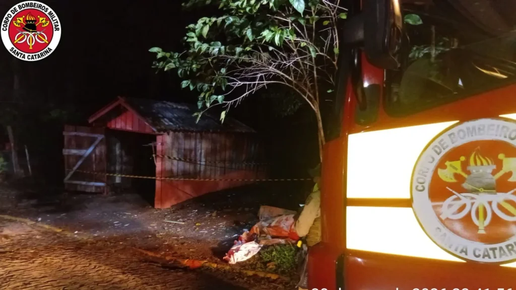 Incêndio no bairro Vila Verde assusta moradores de Videira