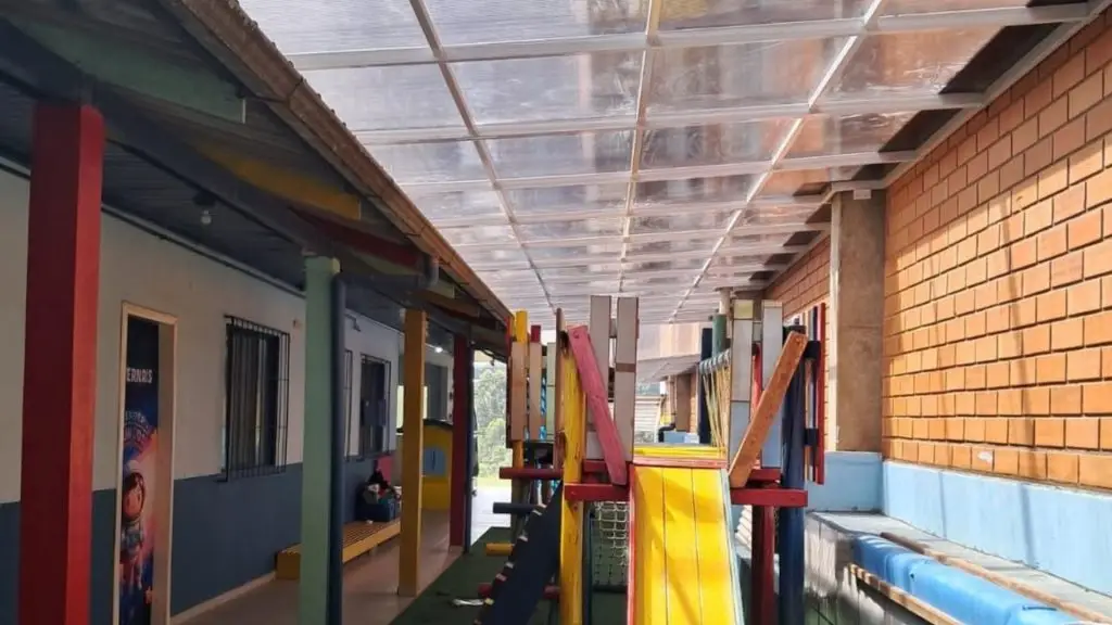 Novos toldos são implantados em Cemeis de Videira