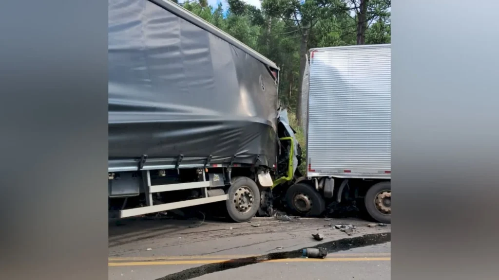 Grave acidente na SC-350 mata dois motoristas