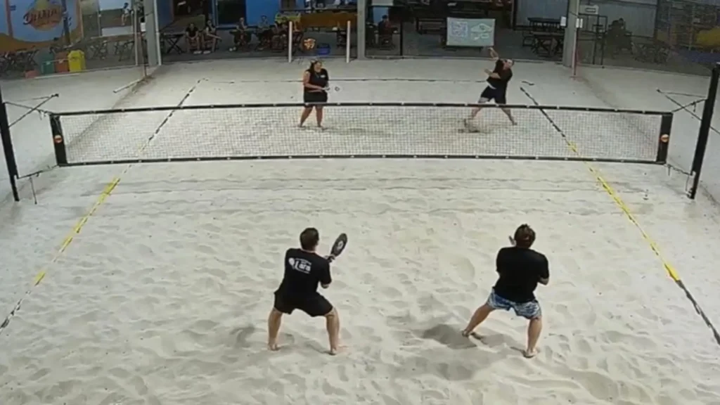 Torneio de beach tennis agita Caçador neste fim de semana