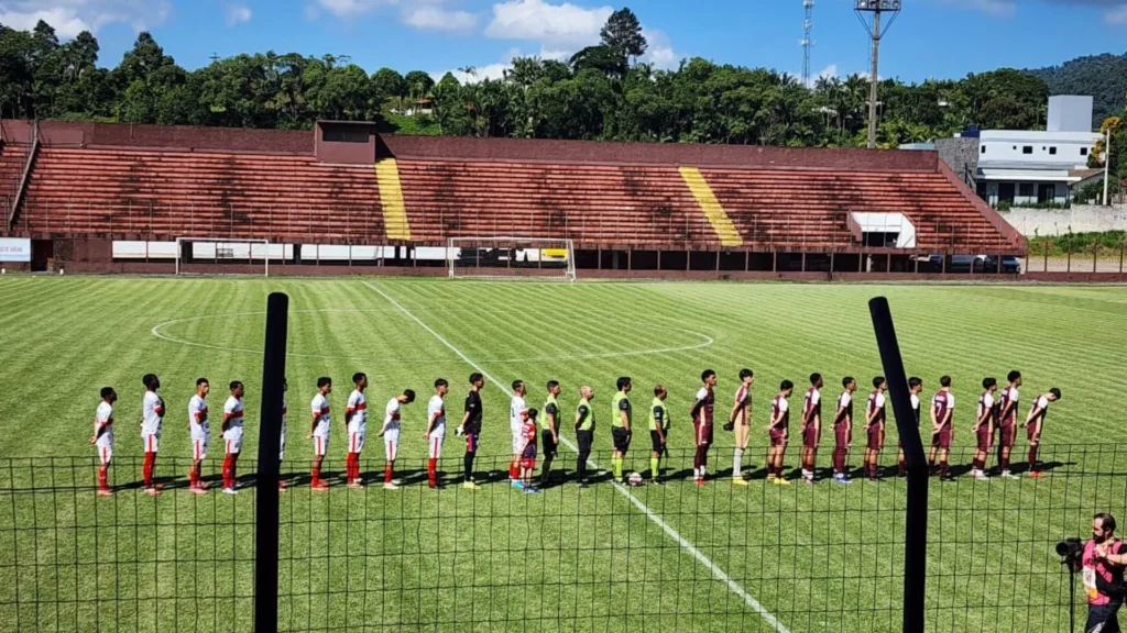 Caçadorense sub-21 garante classificação antecipada e busca liderança
