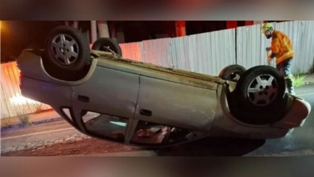 Embriaguez ao volante termina com capotamento e prisão