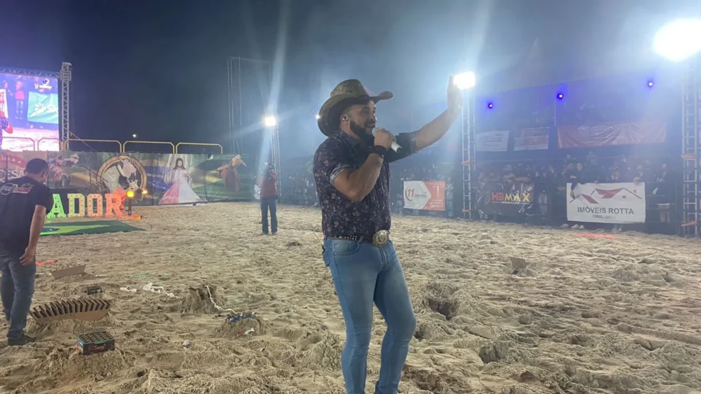 César Paraná comanda Rodeio Country gratuito