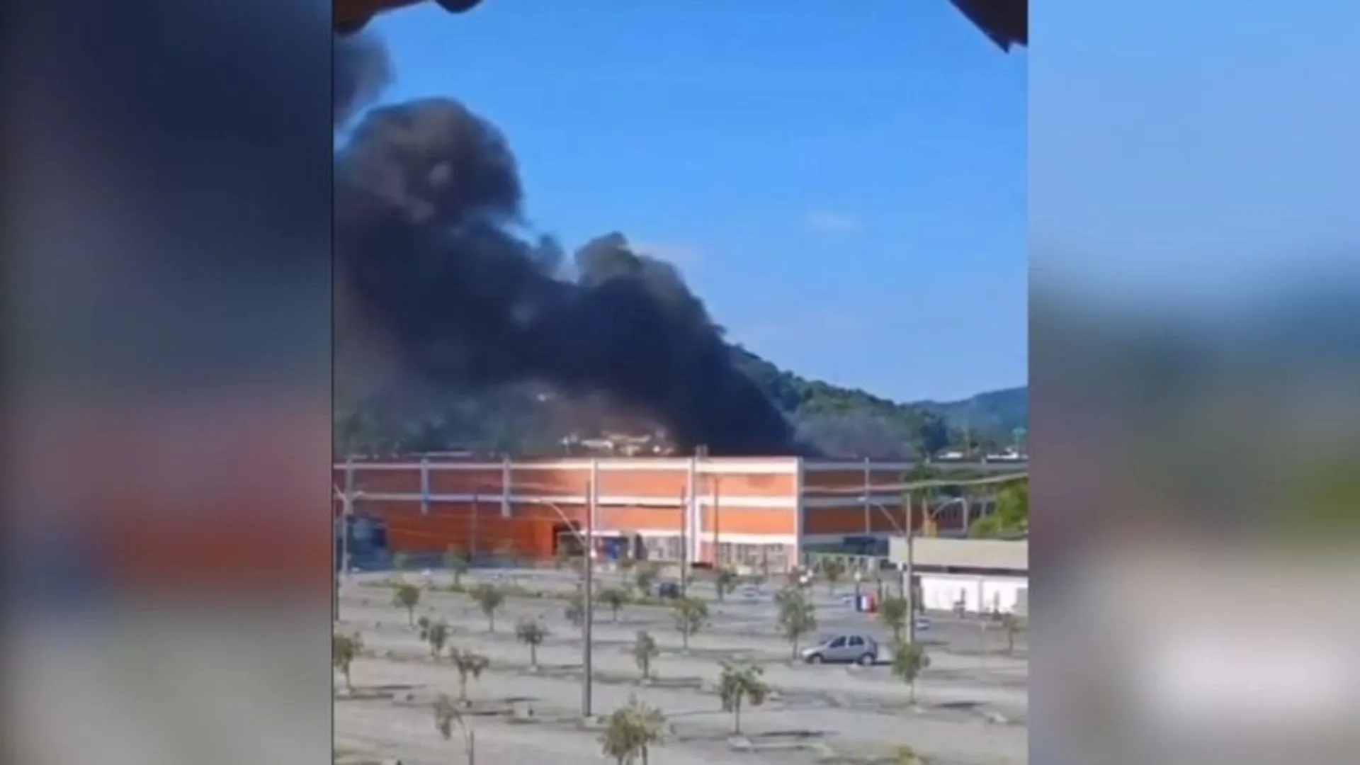 Incêndio na WEG em Jaraguá do Sul mobiliza equipes de emergência