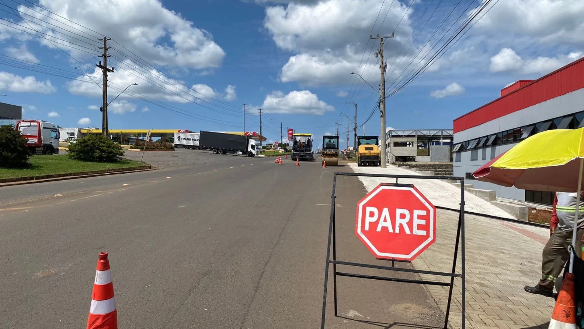 Prefeitura de Caçador pede atenção de motoristas na avenida Lourenço Faoro