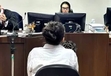 Mulher que queimou companheiro e cortou seu órgão genital é absolvida Mulher que queimou companheiro e cortou seu órgão genital é absolvida