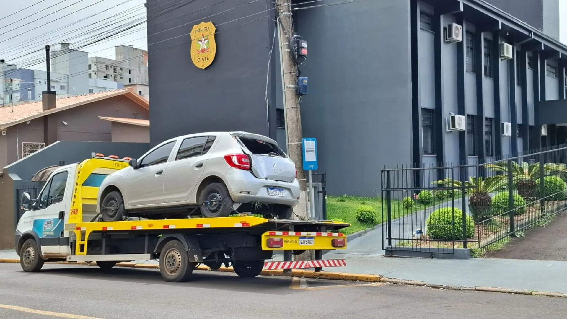 Polícia apreende cerca de 30 kg de maconha em Caçador