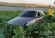 Saída de pista deixa feridos na BR-470 no Meio-Oeste