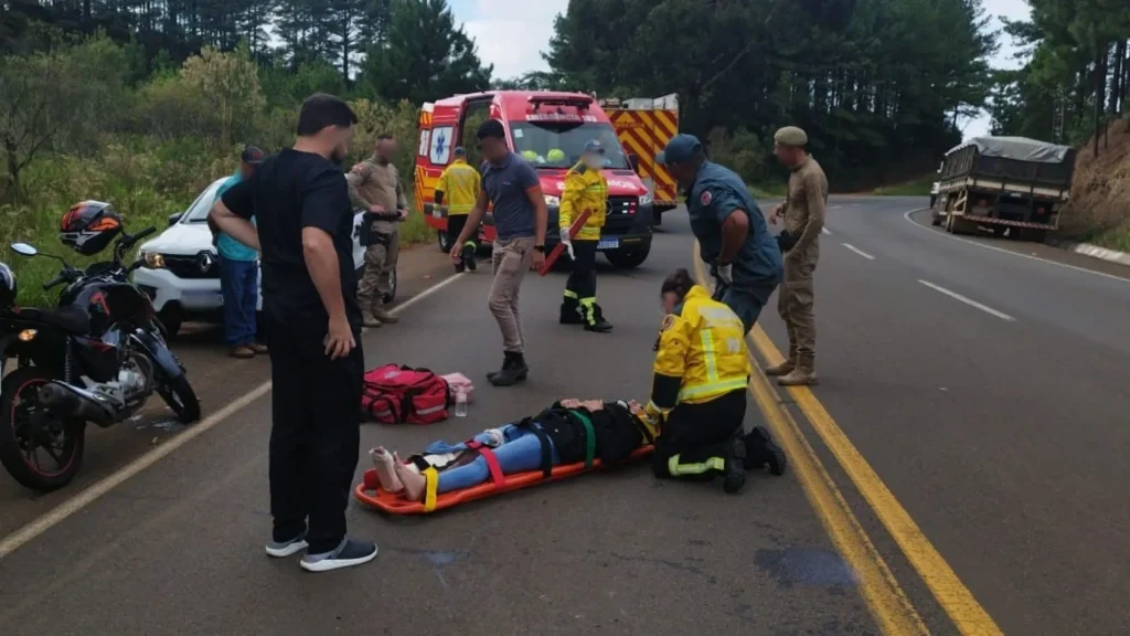 Acidente em Tangará deixa mulher ferida durante ultrapassagem