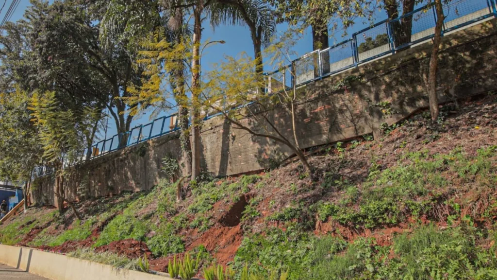 Prefeitura de Videira abre licitação para construção de muro de contenção na Rua Dom Pedro II