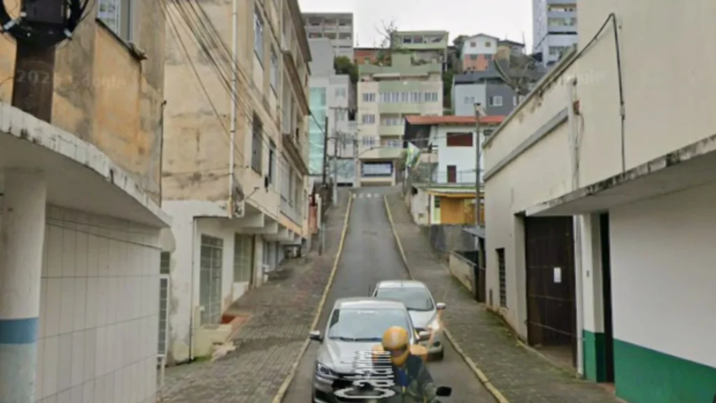 Rua do centro de Videira é bloqueada nesta quinta-feira para troca de tubulação