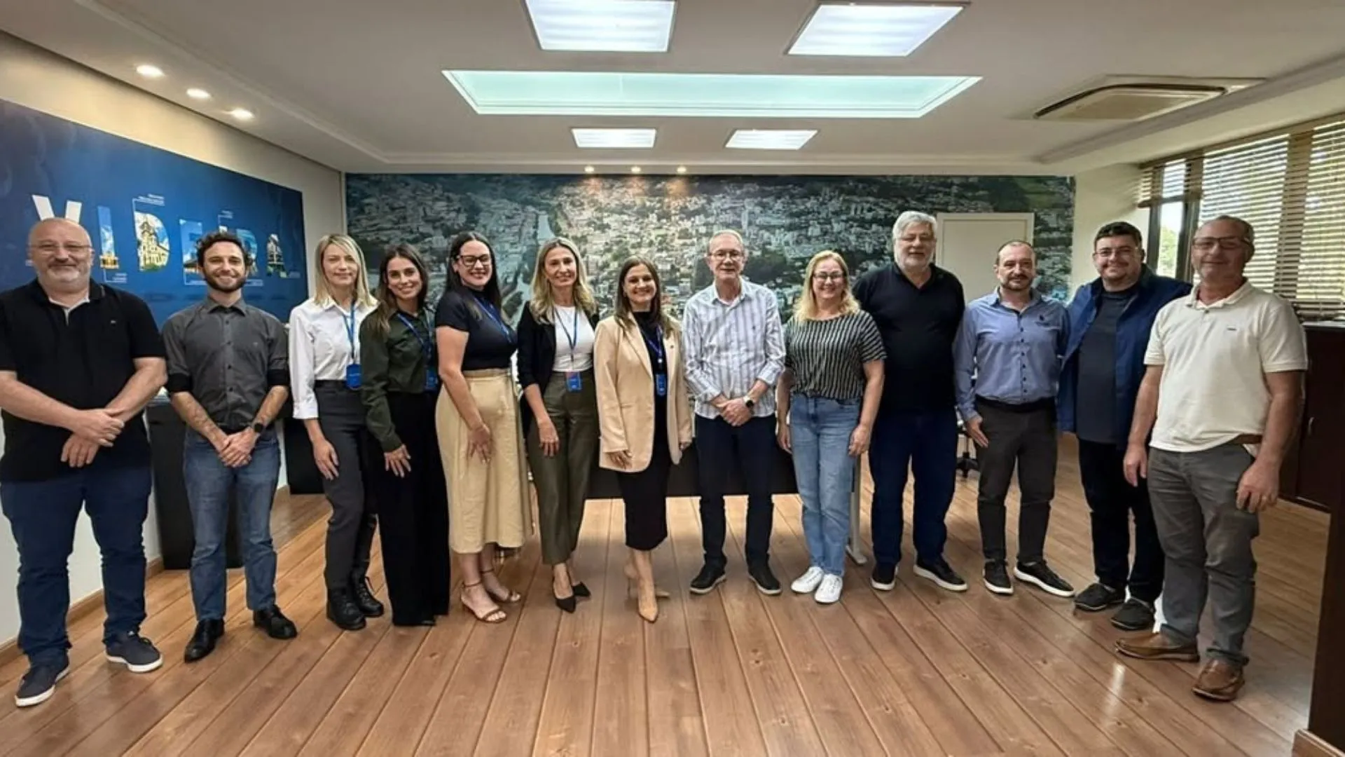 Videira anuncia pacote de benefícios para servidores municipais