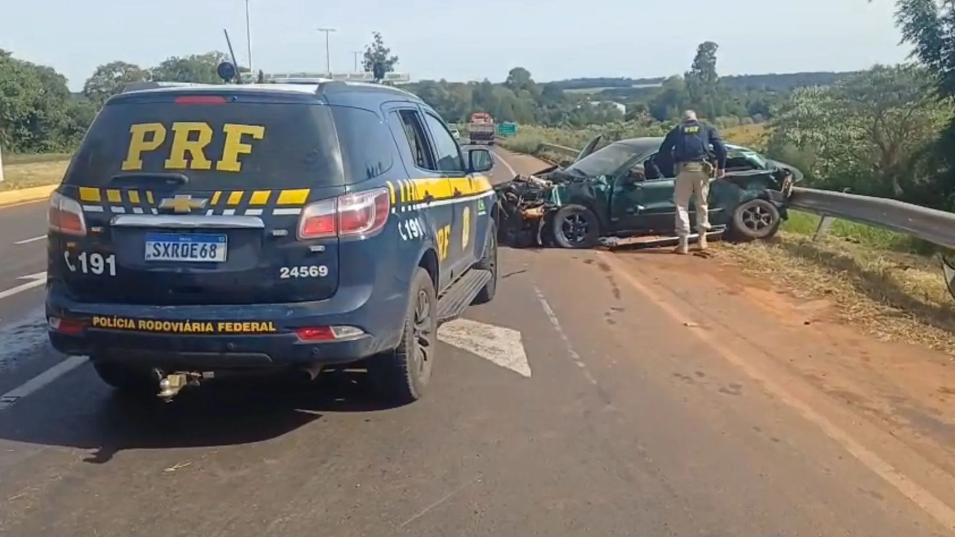 Fuga na BR-282 termina com 30 kg de drogas apreendidos