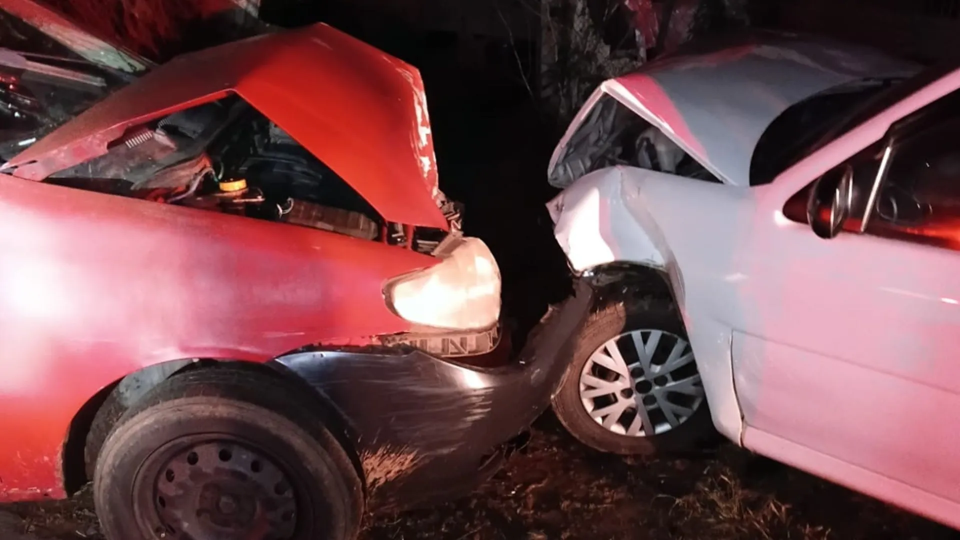 Motorista foge após acidente e deixa passageira ferida em Curitibanos