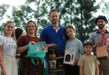 Renata Varella conquista o título de Melhor Chimarrão do Meio-Oeste Renata Varella conquista o título de Melhor Chimarrão do Meio-Oeste