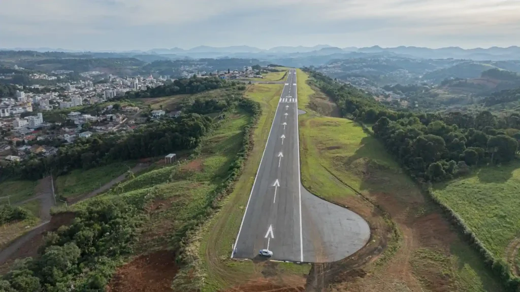 Repavimentação é concluída e Aeroporto Ângelo Ponzoni retoma operações em Videira