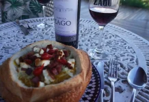 Essência na Cozinha: creme de abóbora cabotiá com bacon e calabresa, para dias frios Essência na Cozinha: creme de abóbora cabotiá com bacon e calabresa, para dias frios