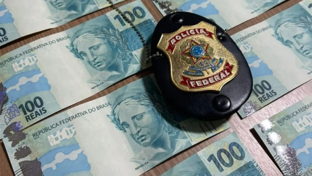 PF prende mulher com dinheiro falso enviado pelos Correios