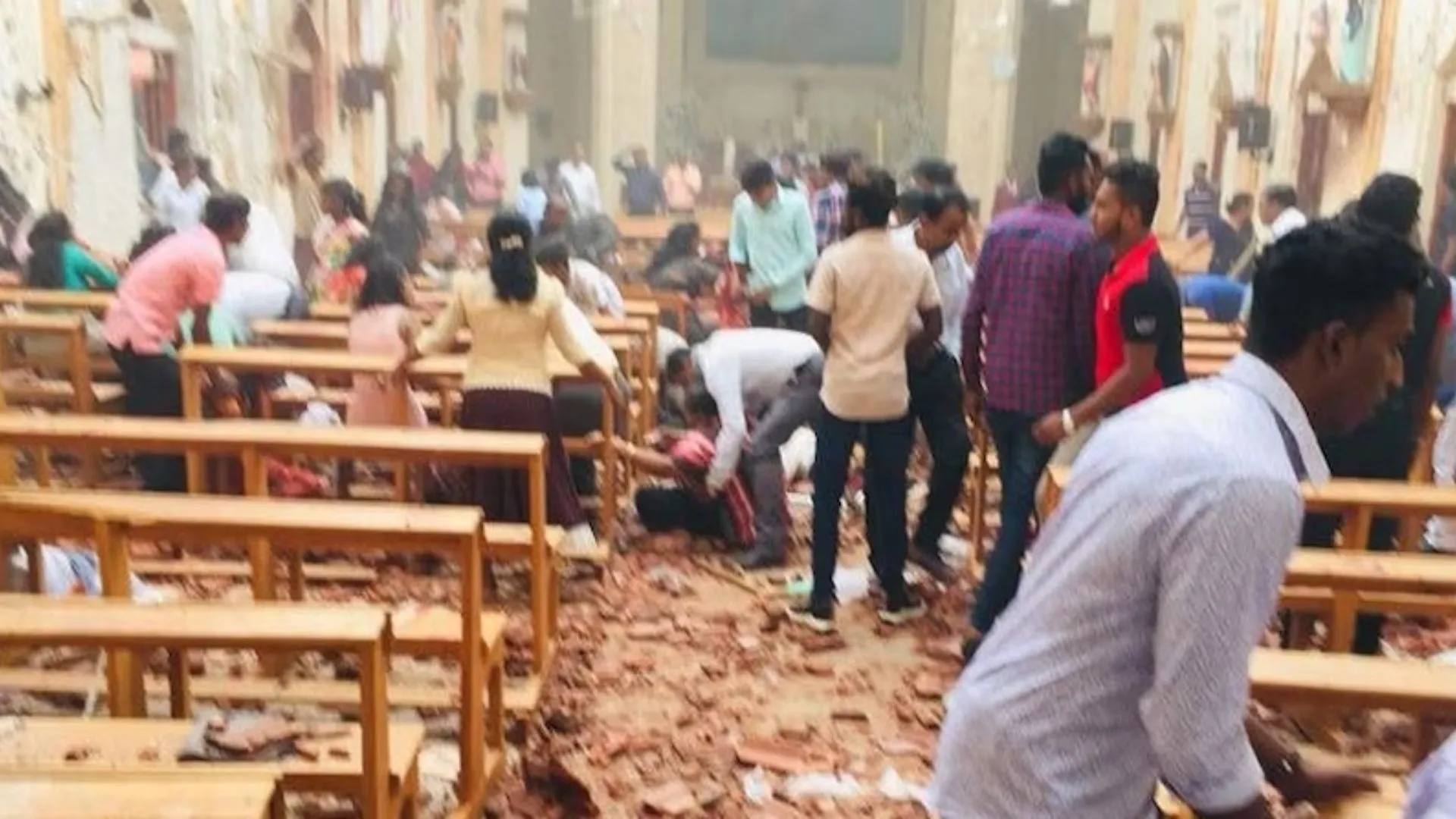 Entre a fé e o perigo: a realidade da Páscoa no mundo