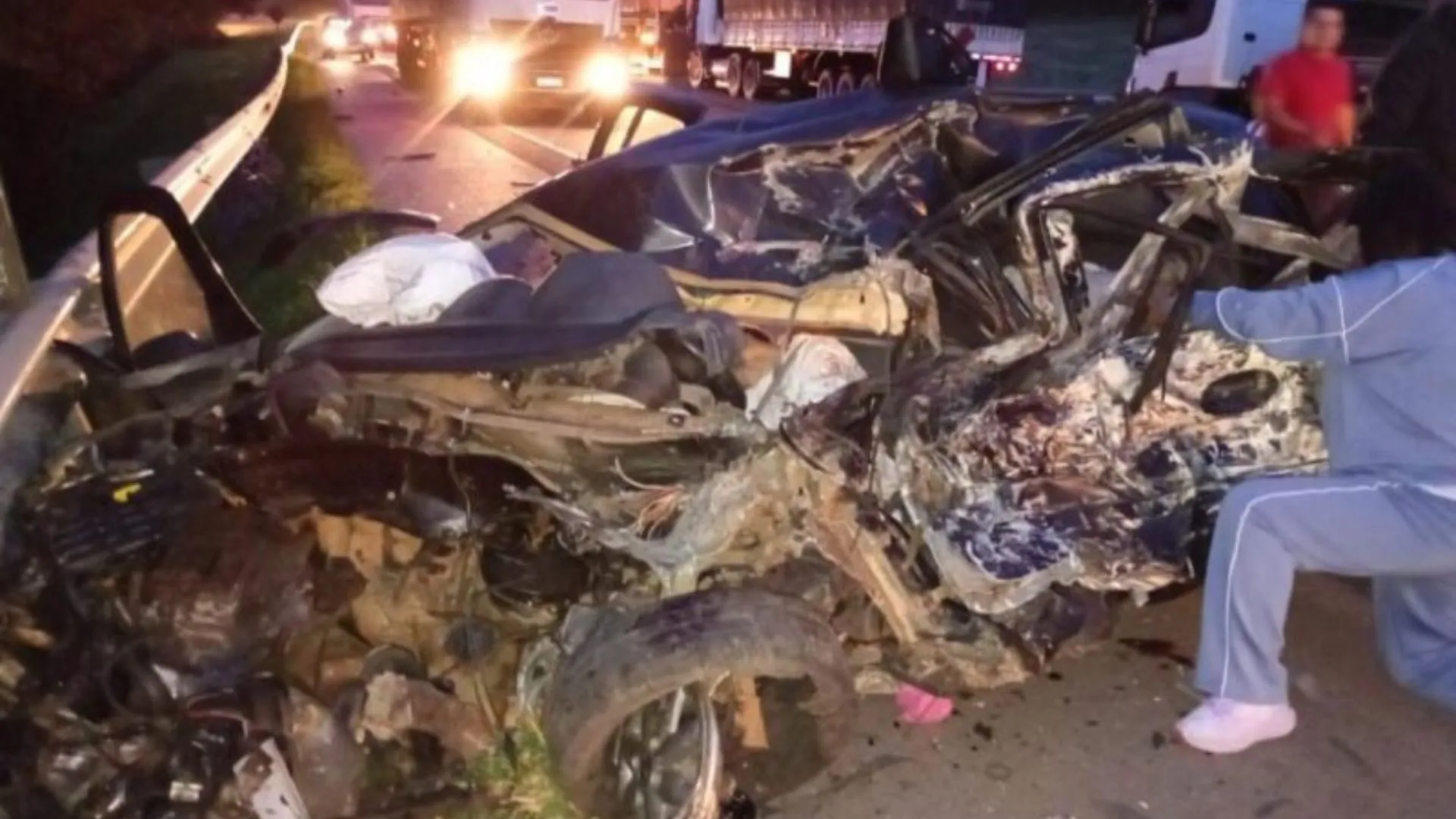 Carro de Curitibanos se envolve em acidente fatal na BR-116