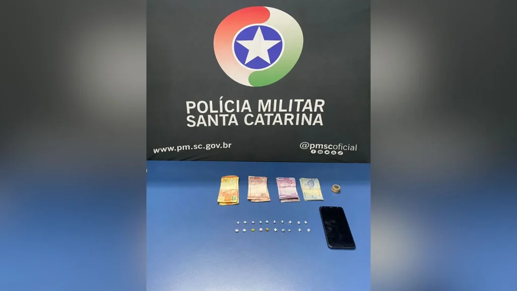 Polícia Militar flagra tráfico de drogas em Caçador
