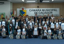 Novos mirins de Caçador tomam posse em solenidade na Câmara Novos mirins de Caçador tomam posse em solenidade na Câmara