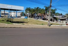 Vereador cobra cobertura e bancos no embarque de pacientes do TFD Vereador volta a cobrar cobertura e bancos no embarque de pacientes do TFD