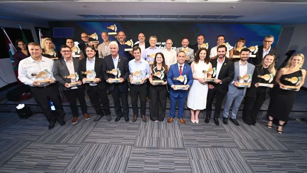 Salto Veloso e Lebon Régis premiados pelo Sebrae