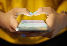 TJSC confirma condenação por racismo em grupo de WhatsApp TJSC confirma condenação por racismo em grupo de WhatsApp