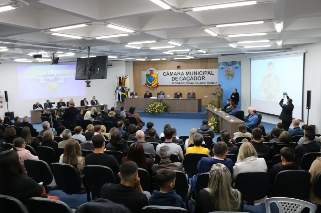 Câmara reconhece trajetória dos Destaque Caçadorenses