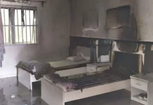 Incêndio em clínica médica mobiliza Bombeiros no Meio-Oeste Incêndio em clínica médica mobiliza Bombeiros no Meio-Oeste