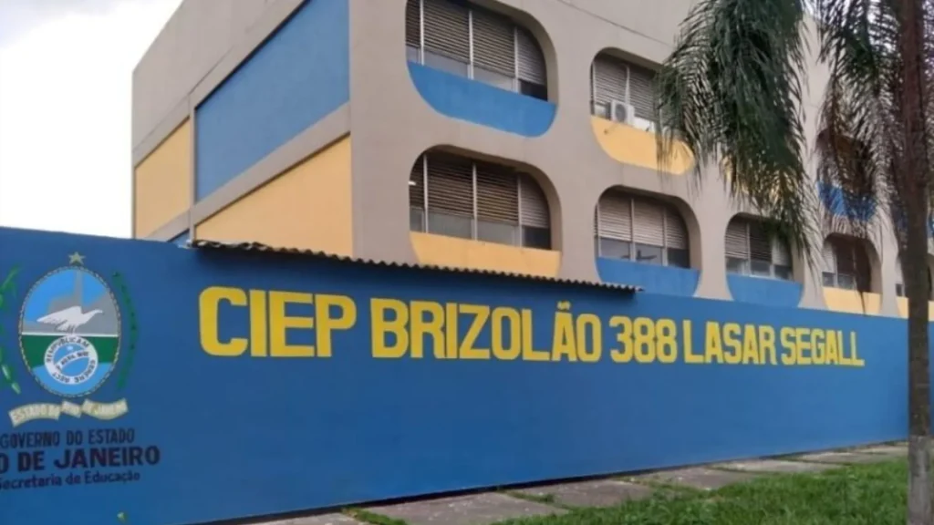 Oito estudantes ficam feridos após explosão de bomba caseira em escola no RJ