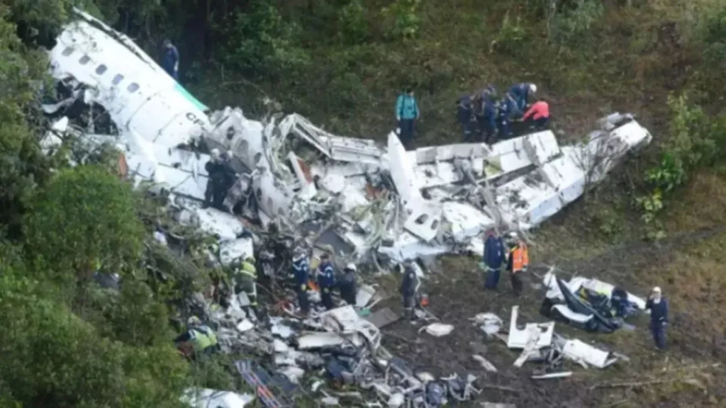 Justiça condena Chapecoense por morte de jornalista na tragédia aérea de 2016