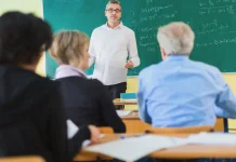 Tangará inicia novas turmas da EJA e recebe Menção Honrosa do MEC por destaque na educação Tangará inicia novas turmas da EJA e recebe Menção Honrosa do MEC por destaque na educação