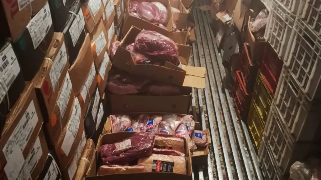 Polícia Militar recupera 1,4 tonelada de carne furtada horas após o crime