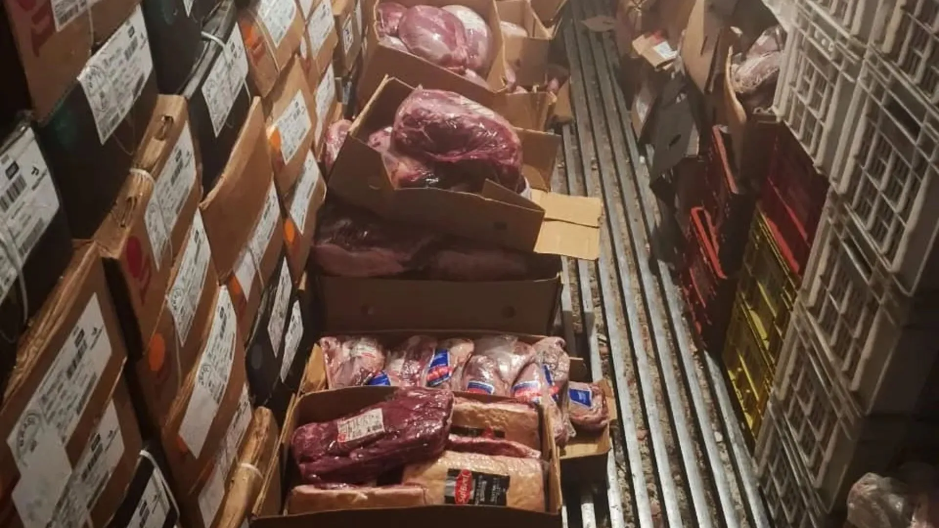 Polícia Militar recupera 1,4 tonelada de carne furtada horas após o crime