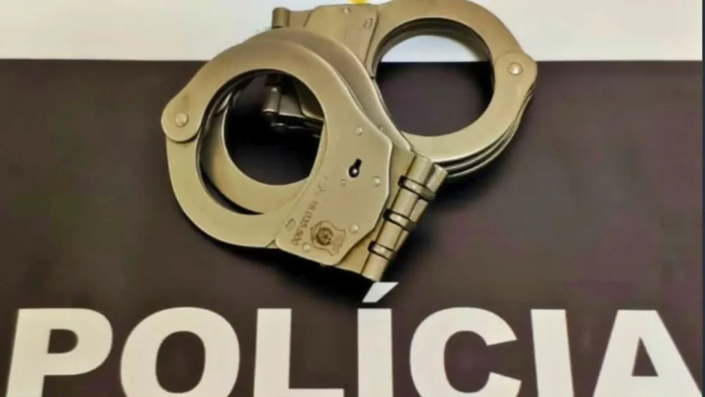 Condenados por extorsão e estelionato são presos em Videira e Joinville