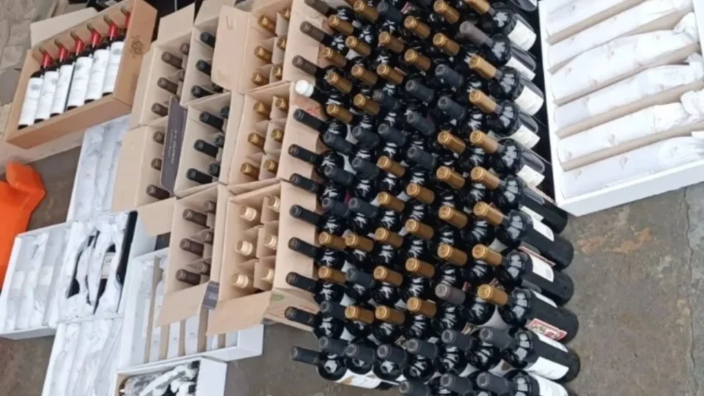 Mais de 170 garrafas de vinho importadas são apreendidas pela PMRv em Lebon Régis
