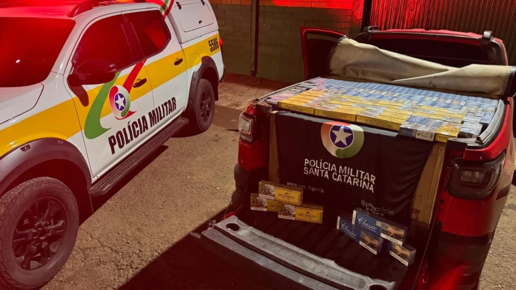 PMRv apreende 12,5 mil maços de cigarros em Caçador
