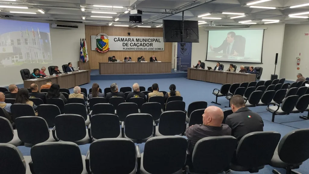 Vereadores voltam a cobrar melhorias urgentes nas estradas do interior