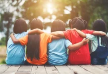 Caminhada contra a violência sexual de crianças e adolescentes em Caçador Caminhada contra a violência sexual de crianças e adolescentes em Caçador
