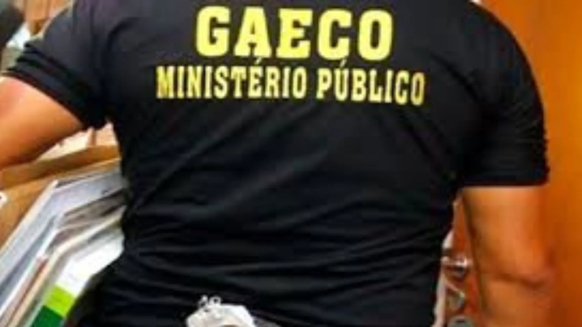 Gaeco cumpre mandado em Caçador por suspeita de fraude em concursos