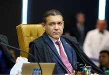 Nunes Marques aciona PGR em ação que pode anular condenação de Bolsonaro Nunes Marques aciona PGR em ação que pode anular condenação de Bolsonaro